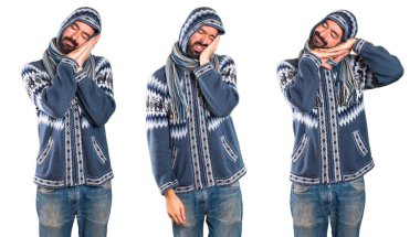 Biri uyku jest yapma kış giysileri ile ayarla