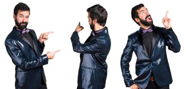 Payet ile yakışıklı erkek ceket işaretleme geri, yukarı ve yanal