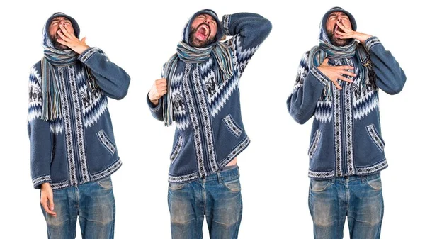 Adam kümesiyle esneme kış giysileri