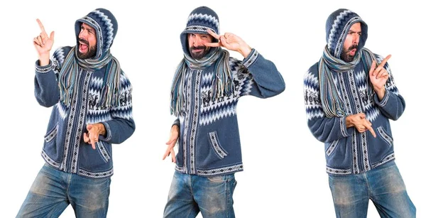 Adam bir dizi dans kış giysileri ile