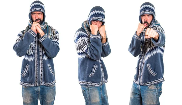 Adam kümesiyle mücadele kış giysileri