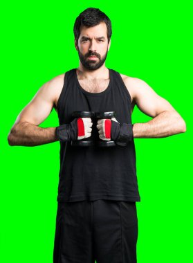 Sakallı yakışıklı esmer adam