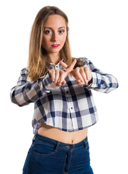 Blond tonåring flicka gör ingen gest på texturerat bakgrund — Stockfoto