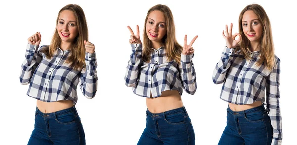 Rubia adolescente chica haciendo gesto de victoria —  Fotos de Stock