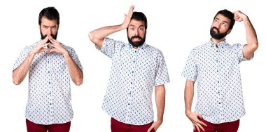 Şüpheleri sakallı yakışıklı esmer adam