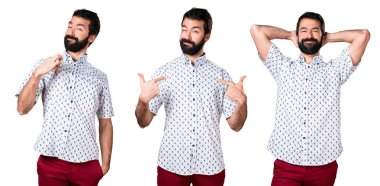 Kendisiyle gurur sakallı yakışıklı esmer adam