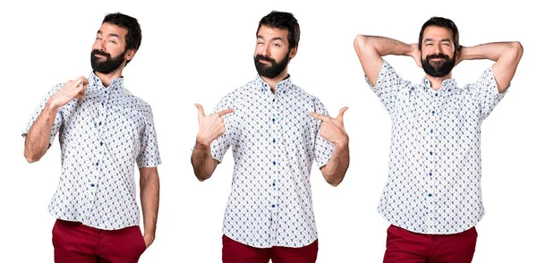 Kendisiyle gurur sakallı yakışıklı esmer adam