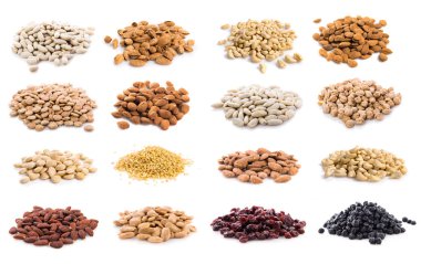 Kuruyemiş izole beyaz zemin üzerine