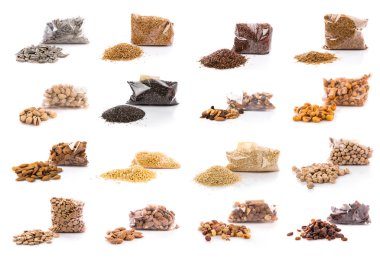 Kuruyemiş izole beyaz zemin üzerine