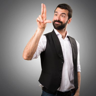 Cool adam gri arka plan şeffaf ekranda dokunmadan