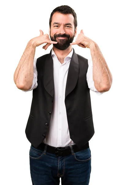 Homem legal fazendo gesto de telefone no fundo branco isolado — Fotografia de Stock