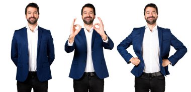 Yakışıklı adam ok işareti yapmak