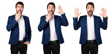 Yakışıklı adam yapma sürpriz jest