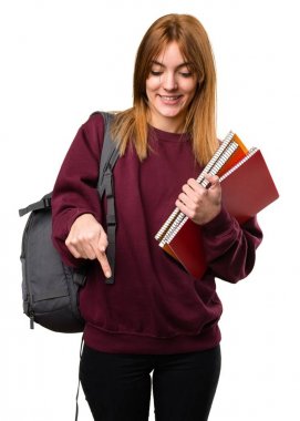 Aşağı dönük öğrenci kadın