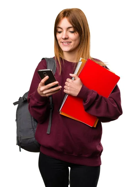 Étudiant femme parler à mobile — Photo