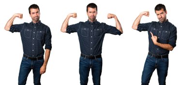 Esmer adam güçlü bir jest yapma ayarla