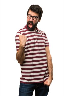 Gözlüklü şanslı adam