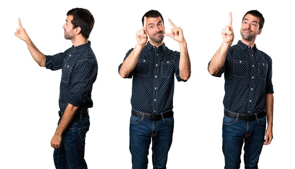 Conjunto de Morena hombre tocando en pantalla transparente — Foto de Stock