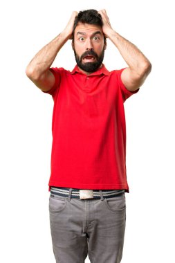 Hayal kırıklığına uğramış yakışıklı adam