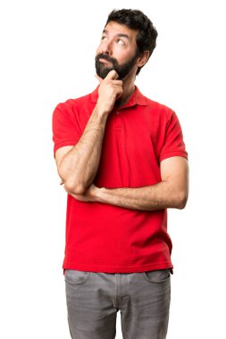 yakışıklı adam düşünme