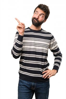 Sakal düşünce ile adam