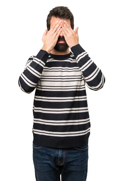 Mann mit Bart, der seine Augen verdeckt — Stockfoto