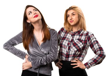 iki arkadaş arıyorum