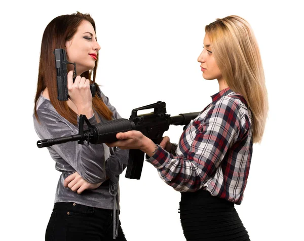Two friends holding a rifle — Stock Photo, Image