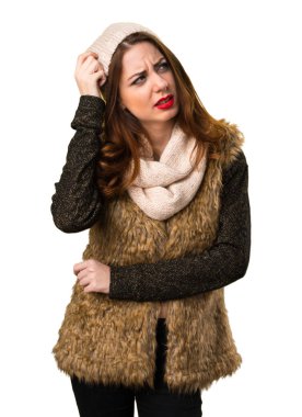 Şüpheleri kış kıyafetleri ile kız