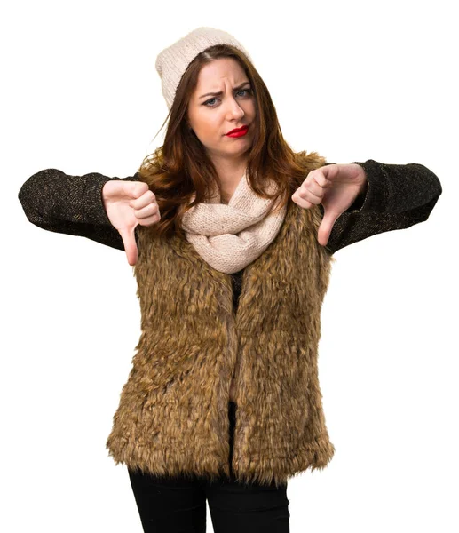 Dívka s zimní oblečení, takže špatný signál — Stock fotografie