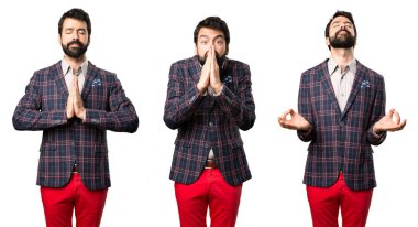  Set iyi giyinmiş yalvaran adam