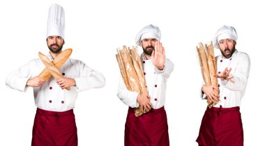 Biraz ekmek tutan ve dur işareti yaparak genç baker