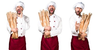 Biraz ekmek tutan ve bağırarak genç baker