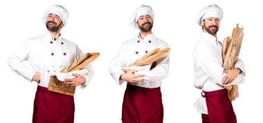 Genç baker ekmek tutan