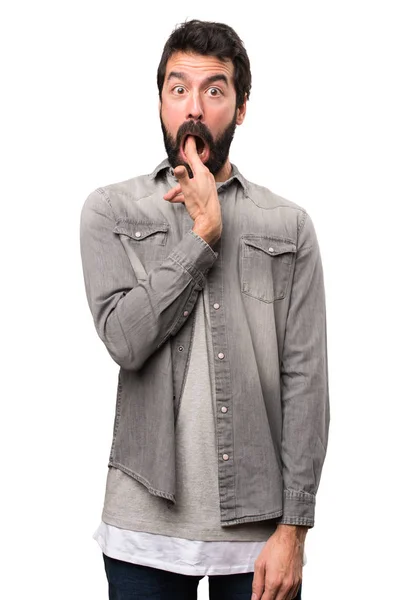 Bello uomo con la barba fare gesto suicida su backgrou bianco — Foto Stock