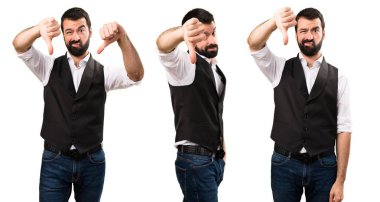 Cool adam kötü sinyal verme kümesi