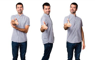 Yakışıklı adam bir anlaşma kümesi