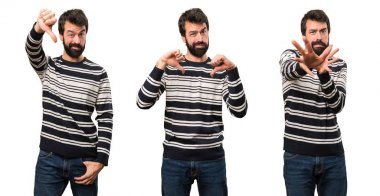 Kötü sinyal yapma sakallı adam ayarla