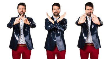 Adam hiç jest yapma ceket ile