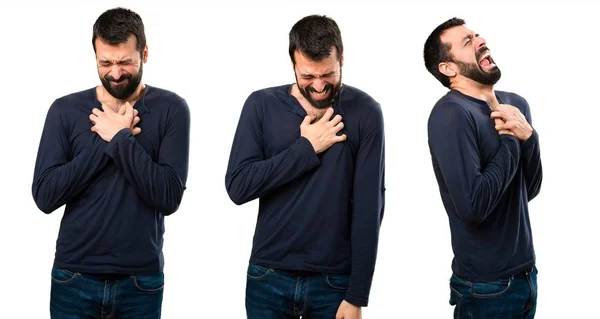 Kalp ağrısı olan sakallı yakışıklı adamın ayarla — Stok fotoğraf