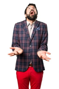 İyi giyimli adam beyaz arka plan üzerinde yalvaran