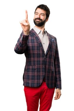 İyi giyimli adam beyaz arka plan şeffaf ekranda dokunmadan