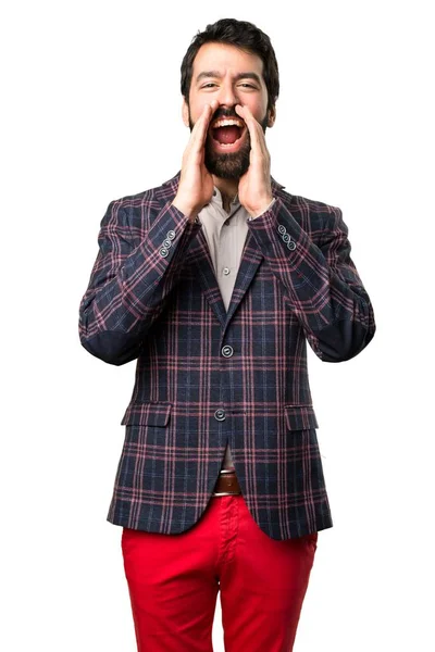 Hombre bien vestido gritando sobre fondo blanco —  Fotos de Stock