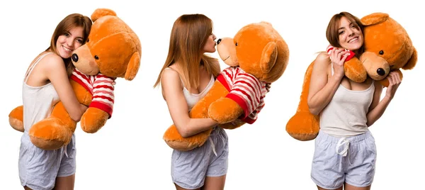 Set di Bella ragazza in pigiama giocare con peluche — Foto Stock