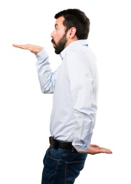 Sakal dans ile çılgın yakışıklı adam