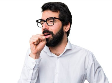 Gözlüklü öksürük çok yakışıklı adam