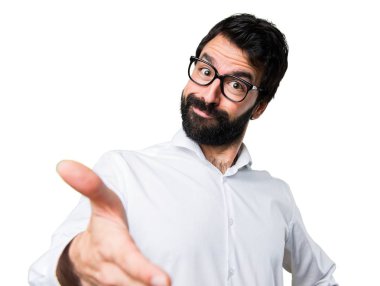 Gözlüklü bir anlaşma yapmadan yakışıklı adam