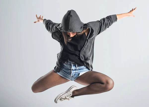 Teenager hip-hopová tanečnice skákání — Stock fotografie