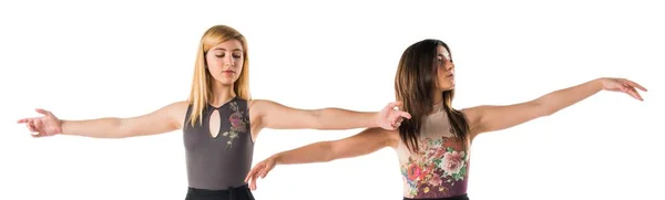 Dvě dívky tančí balet — Stock fotografie