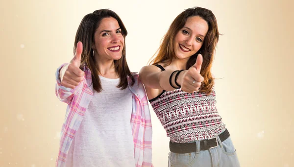 Friends with thumb up — Stock Photo, Image